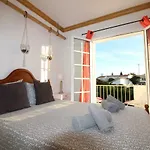 Summertime - Private Jacuzzi&bikes, 800m Ferienhaus