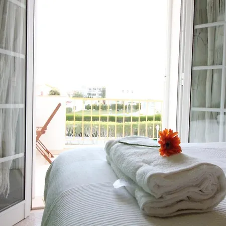 Hébergement de vacances Summertime - Private Jacuzzi And Bikes, 800m *