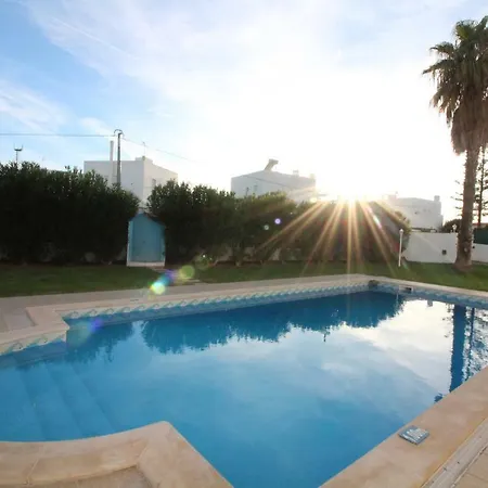 Summertime - Private Jacuzzi And Bikes, 800m Tatil Evi Albufeira
