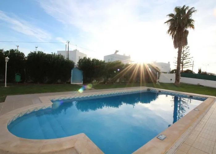 Summertime - Private Jacuzzi And Bikes, 800m Holiday home Albufeira